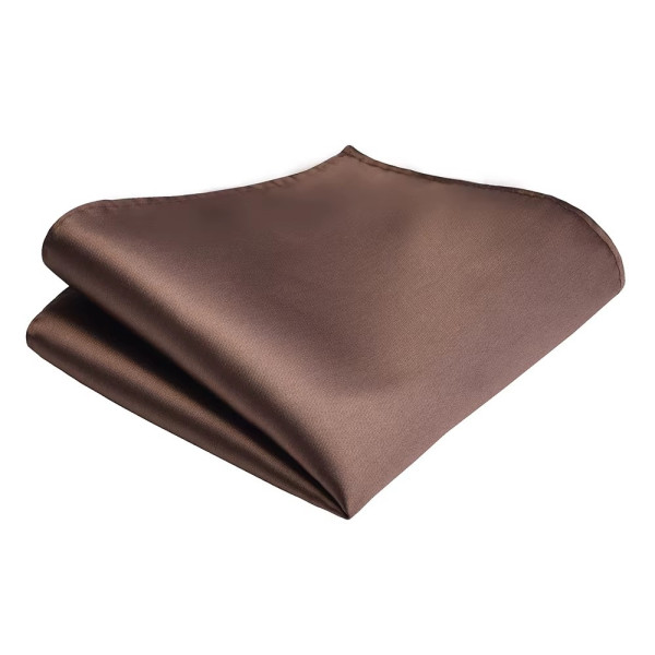 Pochette de costume marron pour homme chic et distingué