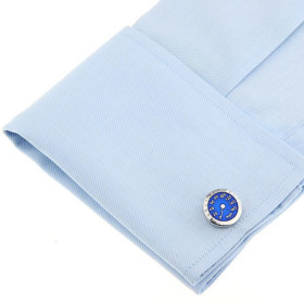 Accessoire homme élégant inspiré des compteurs de voitures vintage